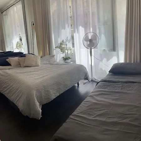 Cozy Chatelet 1 דירה *